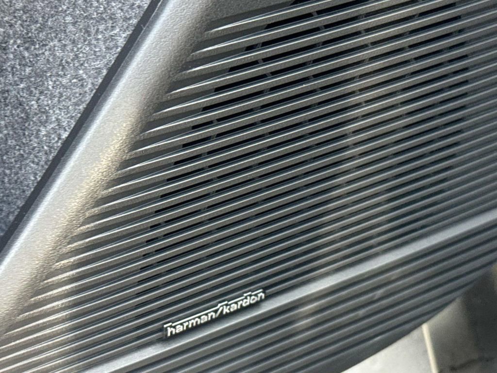 Used 2026 Subaru Outback Touring AWD/4WD image 32