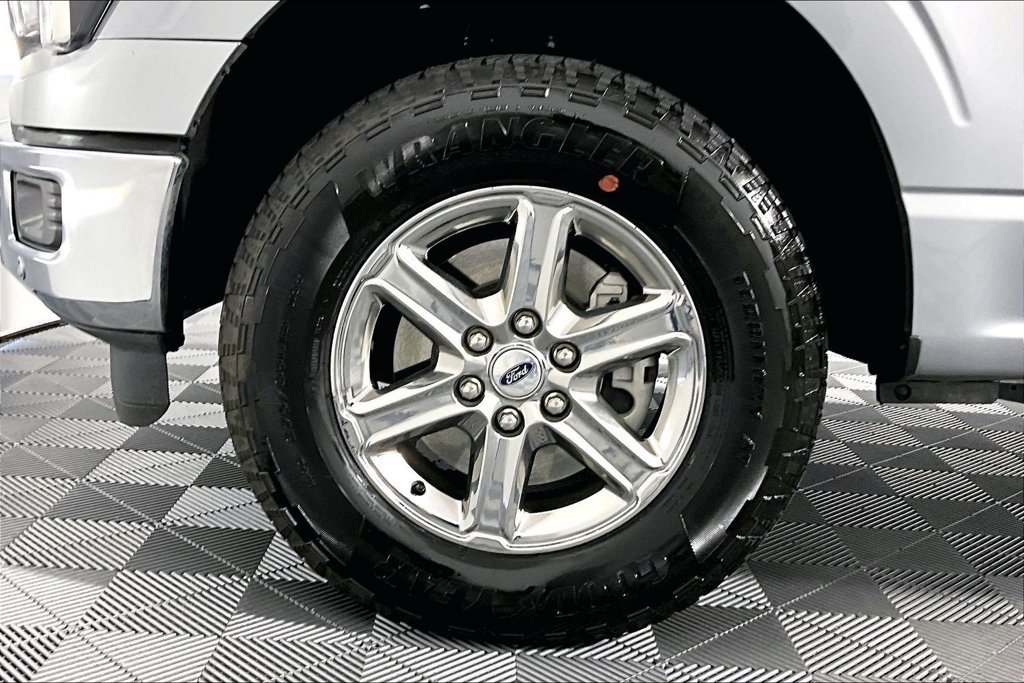Certified 2025 Ford F150 Lariat w/ FX4 Off-Road Package AWD/4WD image 8