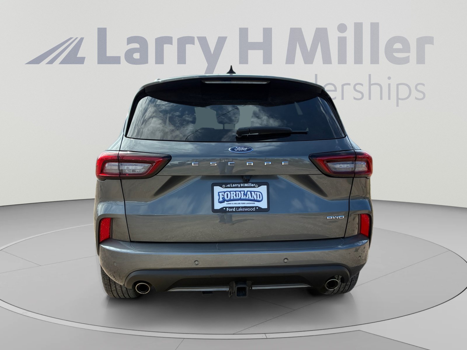 Certified 2024 Ford Escape ST-Line Select w/ Tech Pack #2 AWD/4WD image 4
