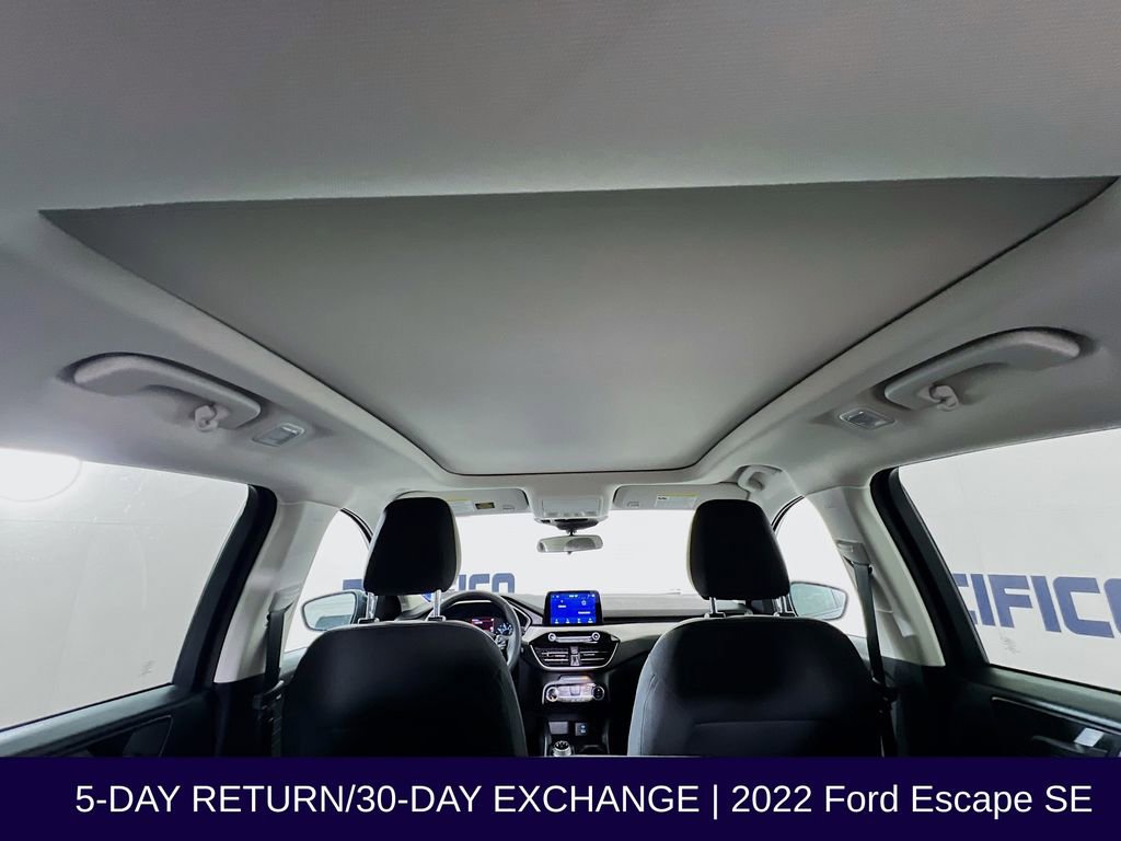 Certified 2022 Ford Escape SE w/ SE Sport Appearance Package AWD/4WD image 38