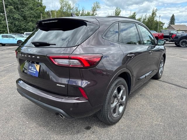 Certified 2023 Ford Escape ST-Line Select w/ Tech Pack #2 AWD/4WD image 9