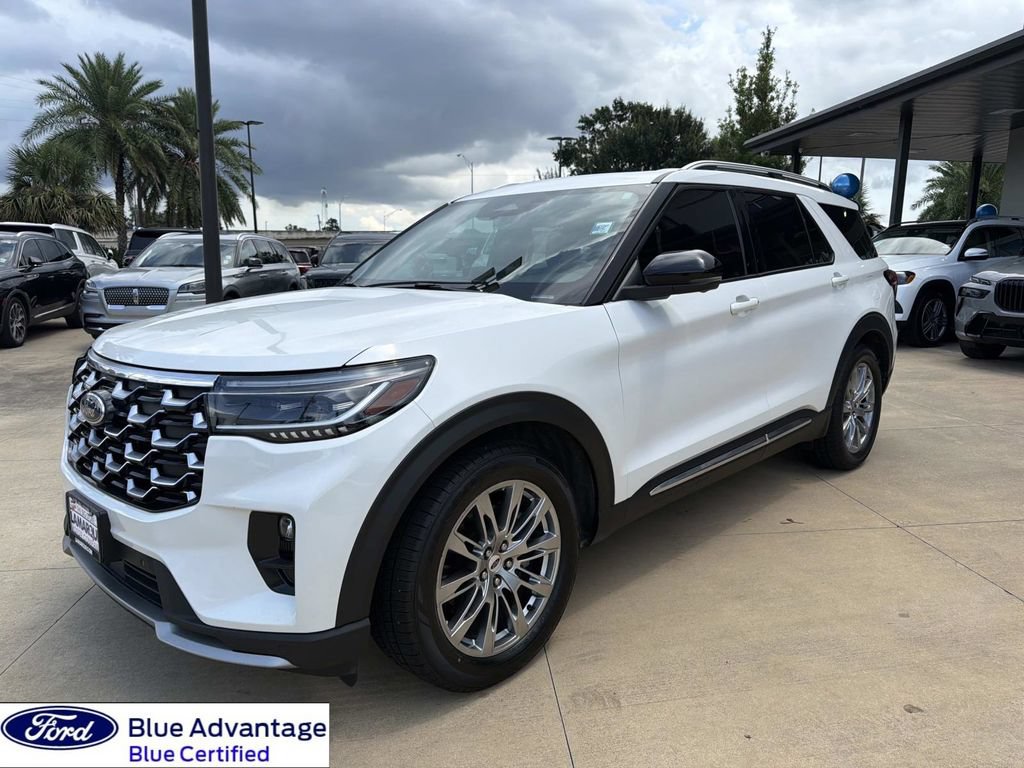 Certified 2025 Ford Explorer Platinum RWD image 5