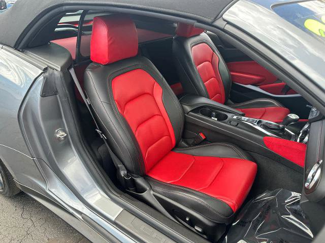 Used 2022 Chevrolet Camaro LT RWD image 28