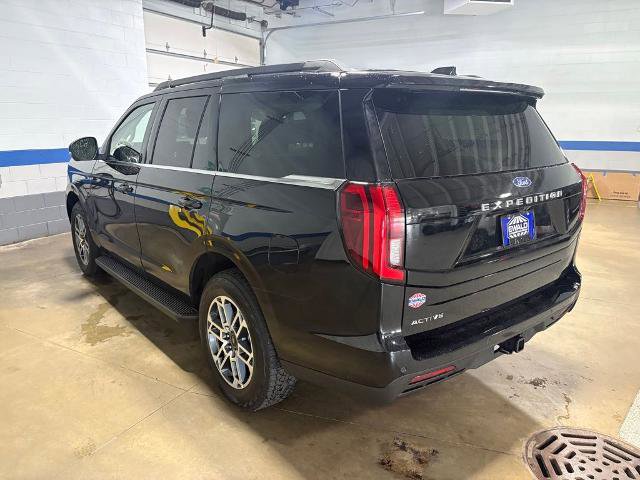 Certified 2025 Ford Expedition Active AWD/4WD image 6