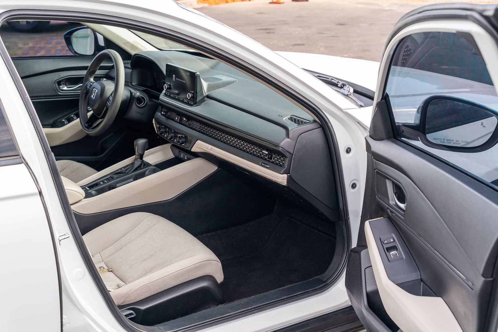 Used 2024 Honda Accord EX image 11