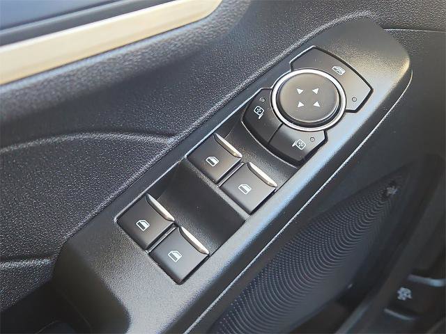 Certified 2022 Ford Escape Titanium w/ Titanium Elite Package image 24