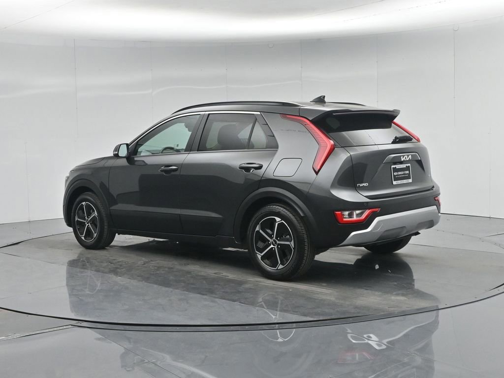 Used 2023 Kia Niro EX image 15
