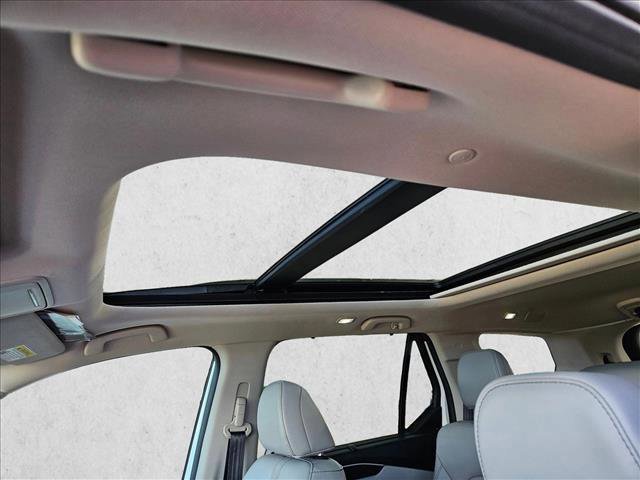 Used 2023 Honda Pilot Touring image 17