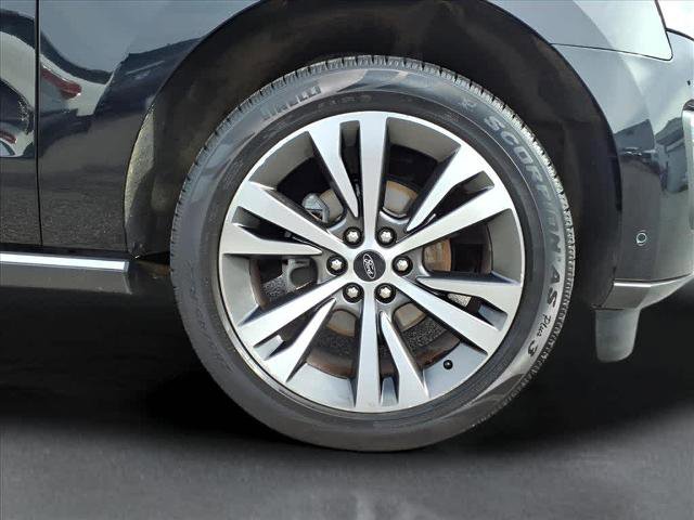 Certified 2021 Ford Expedition Max Limited image 9