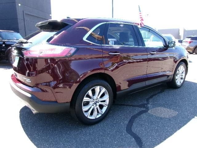 Certified 2019 Ford Edge Titanium w/ Cold Weather Package AWD/4WD image 6