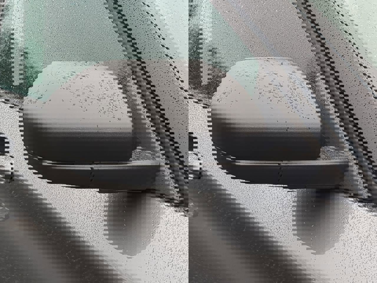 Certified 2025 Ford Explorer Active w/ Active Comfort Package image 10