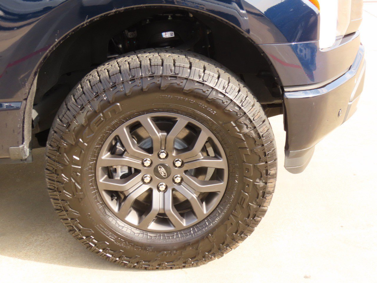 Certified 2025 Ford F150 Lightning Lariat image 14