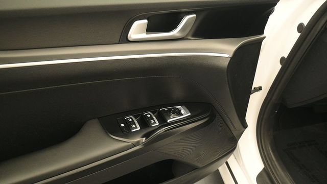 Used 2023 Kia K5 LXS FWD image 13