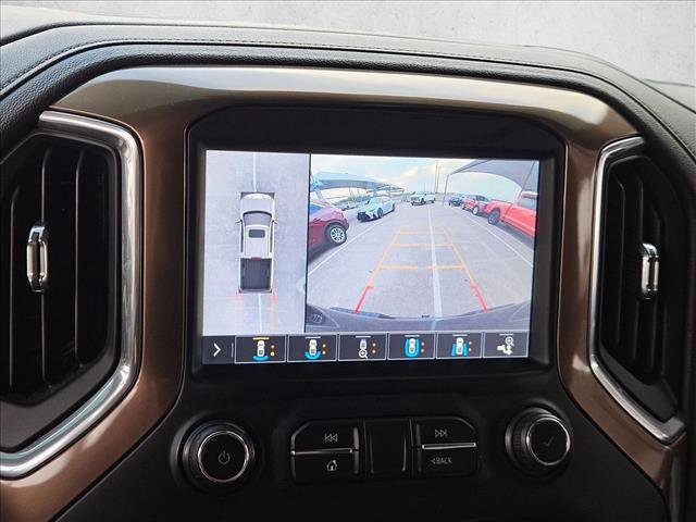 Used 2019 Chevrolet Silverado 1500 High Country w/ Technology Package AWD/4WD image 10