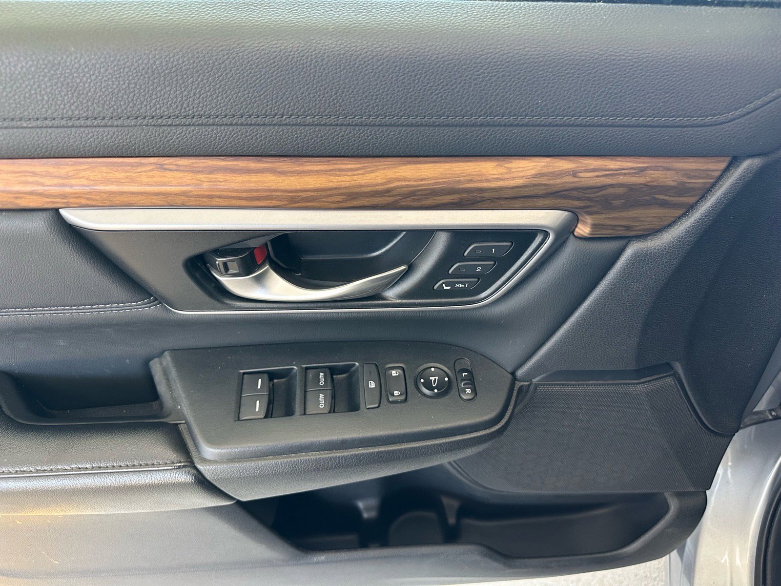 Used 2019 Honda CR-V EX-L image 17