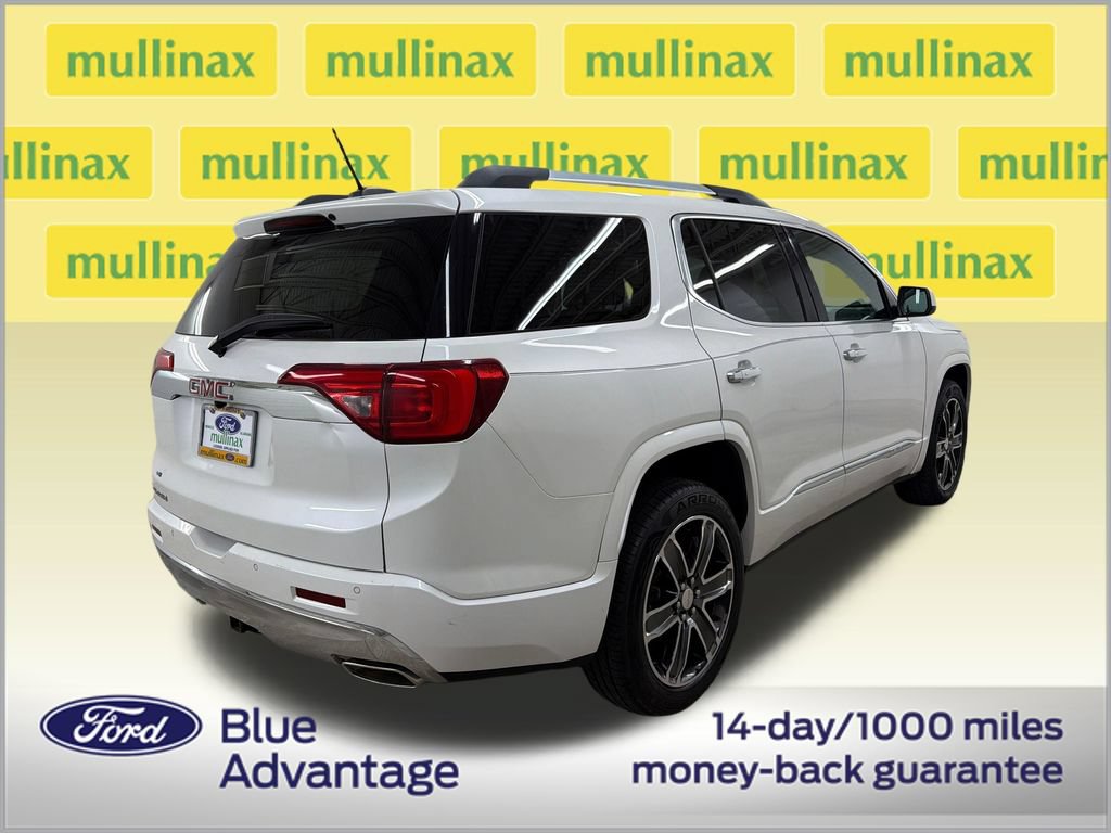 Used 2018 GMC Acadia Denali w/ Technology Package FWD image 3