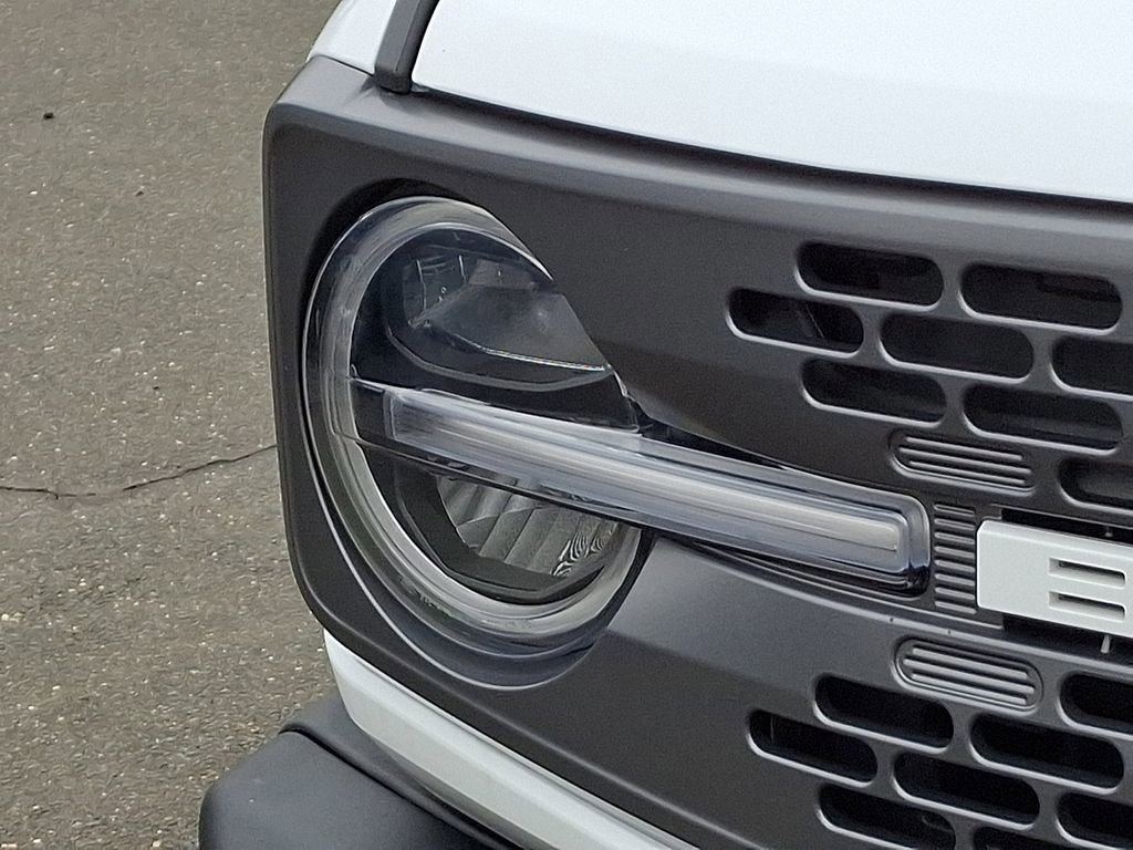Certified 2025 Ford Bronco Badlands AWD/4WD image 9