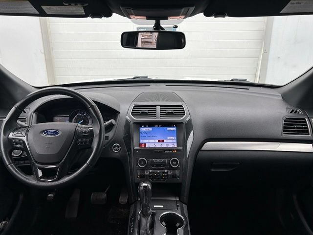 Certified 2019 Ford Explorer XLT w/ Equipment Group 202A AWD/4WD image 10