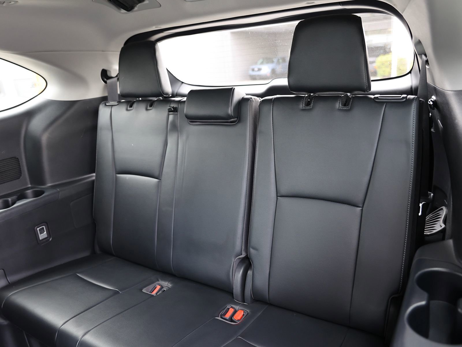 Used 2023 Toyota Highlander Platinum AWD/4WD image 22