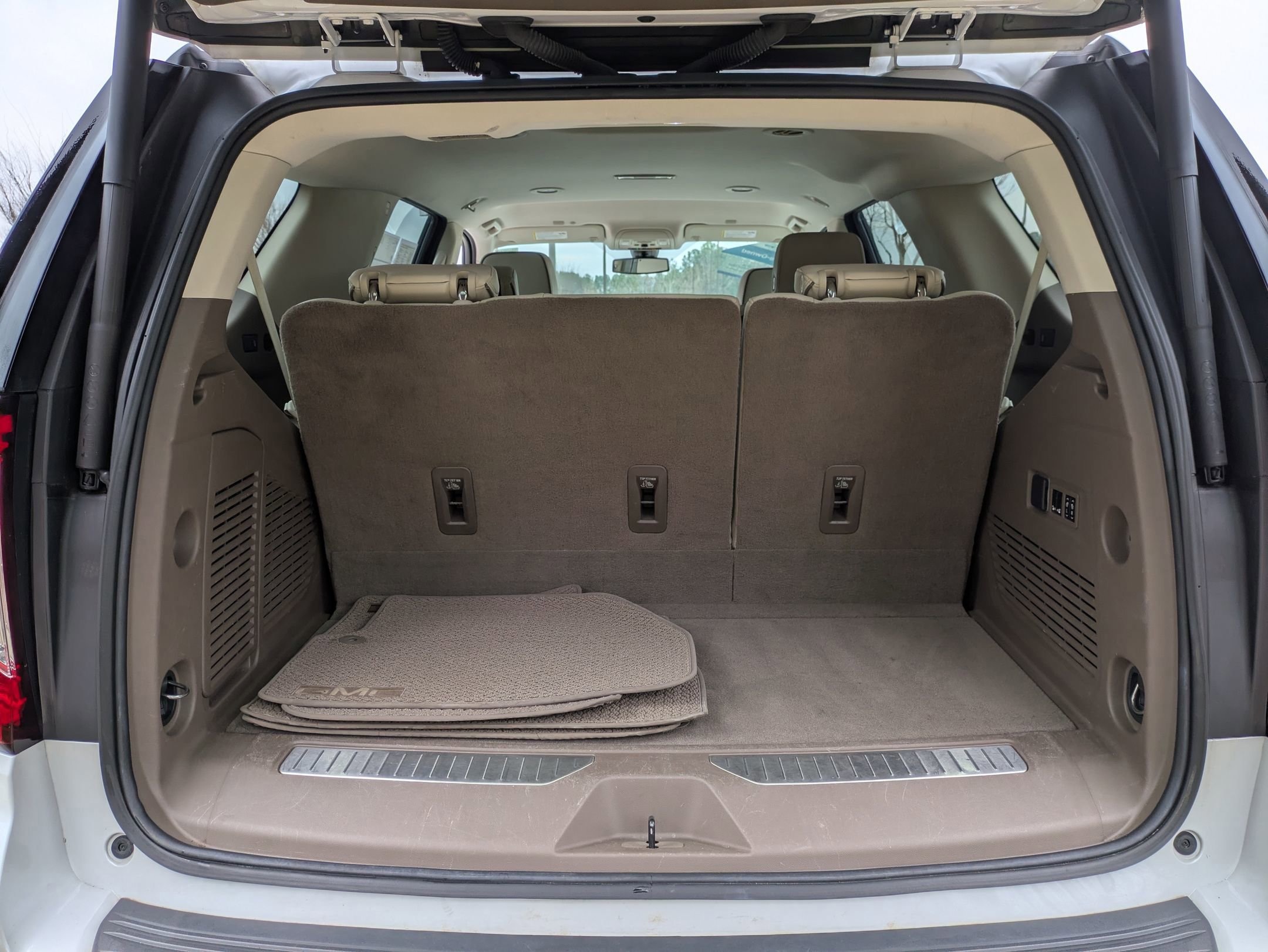 Used 2021 GMC Yukon Denali image 33