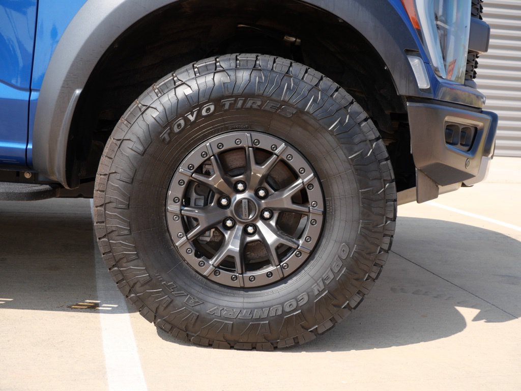 Certified 2022 Ford F150 Raptor w/ Raptor 37 Performance Package AWD/4WD image 8