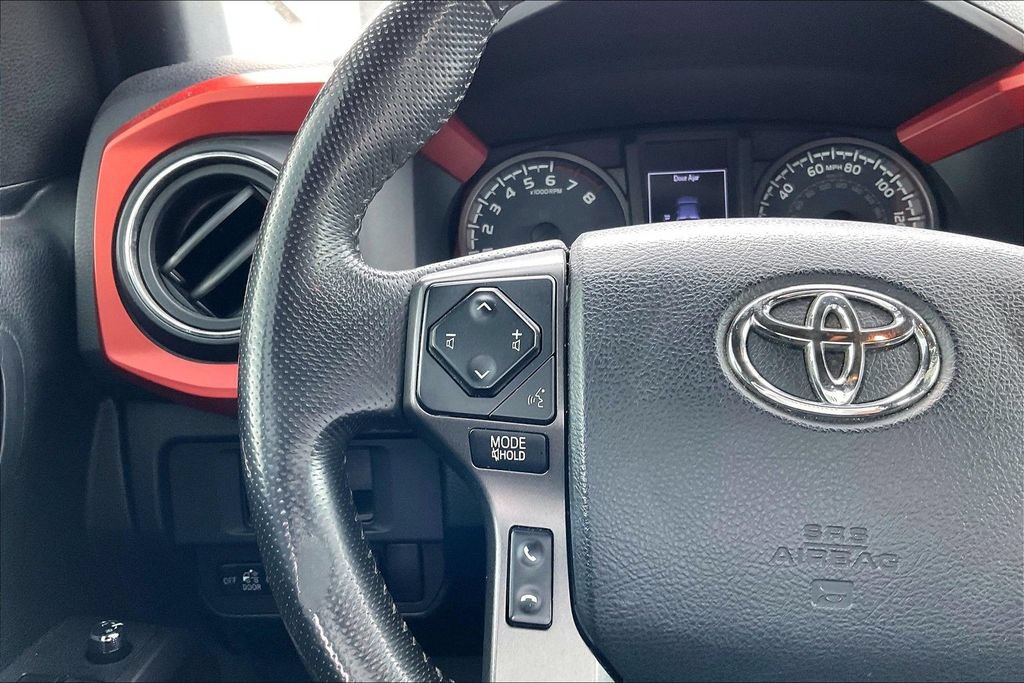 Used 2017 Toyota Tacoma TRD Sport w/ Tow Package RWD image 19
