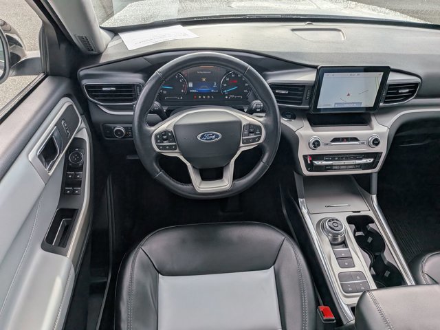 Certified 2022 Ford Explorer XLT w/ Equipment Group 202A image 31
