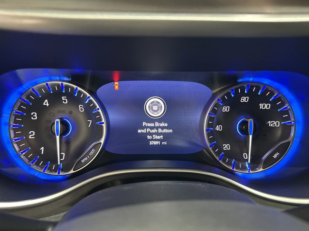 Used 2025 Chrysler Pacifica Select image 18