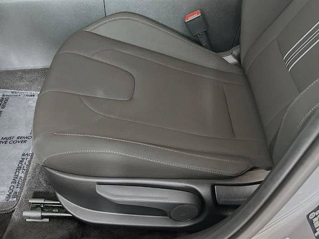 Used 2024 Hyundai Elantra Blue FWD image 29