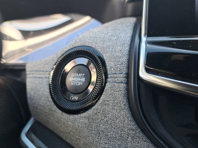 Used 2024 Jeep Compass Latitude image 31