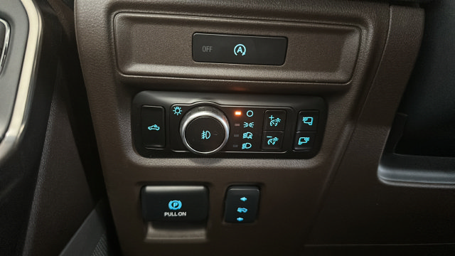 Certified 2025 Ford F150 King Ranch AWD/4WD image 34