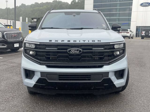 Certified 2025 Ford Expedition Platinum w/ Stealth Performance Package AWD/4WD image 9