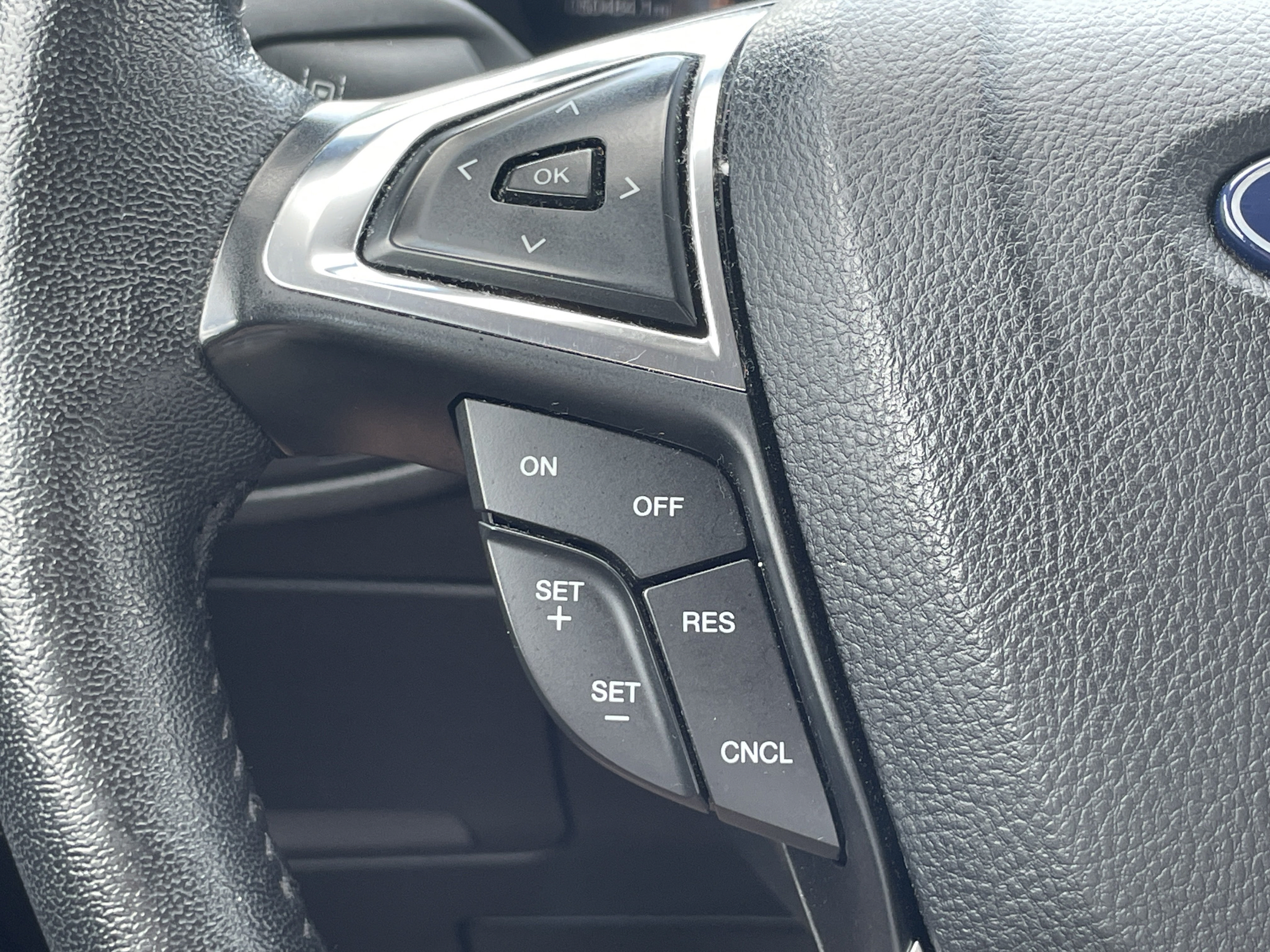 Certified 2022 Ford Edge Titanium AWD/4WD image 18