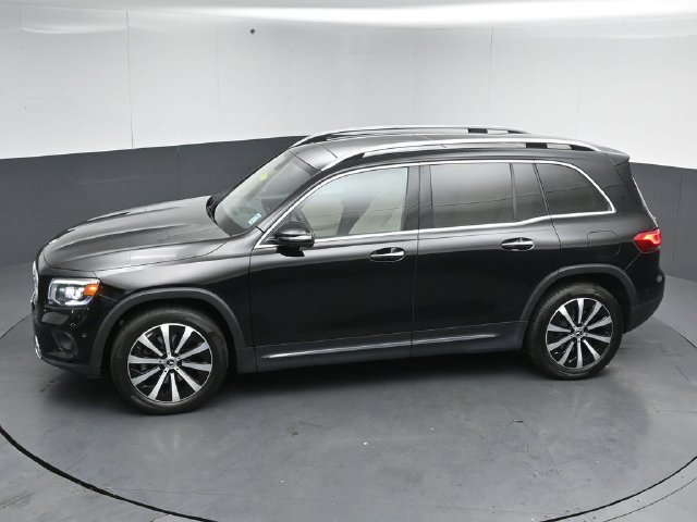 Used 2023 Mercedes-Benz GLB 250 4MATIC image 48