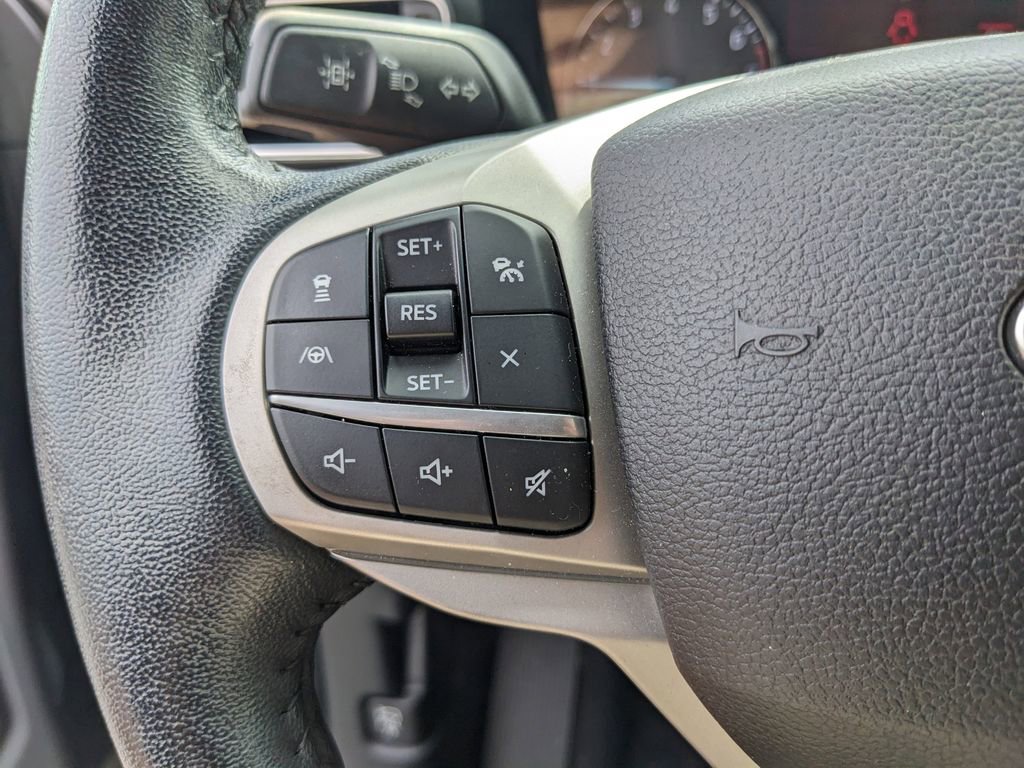 Certified 2021 Ford Explorer Limited w/ Equipment Group 301A image 30