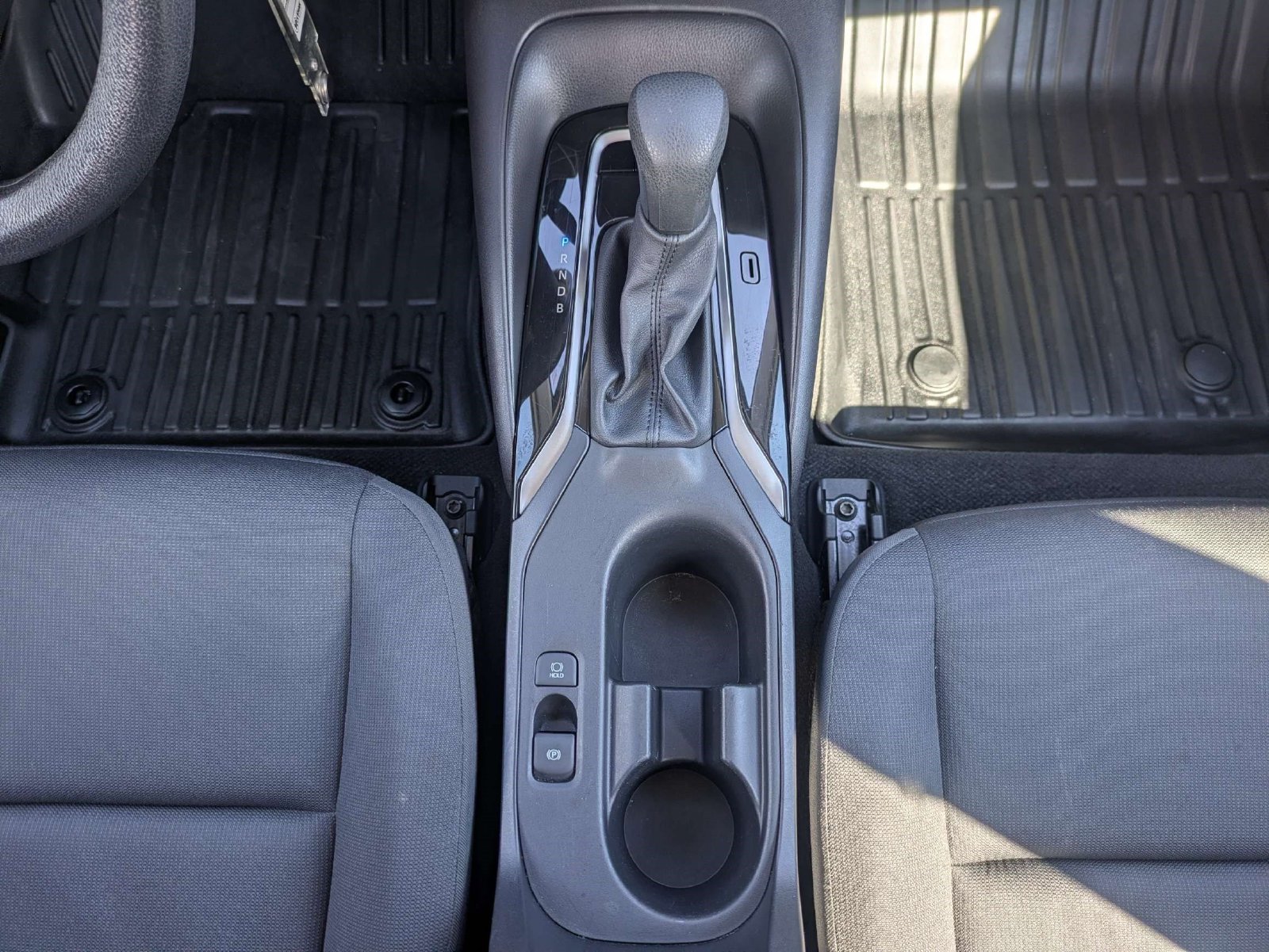 Used 2025 Toyota Corolla LE FWD image 20