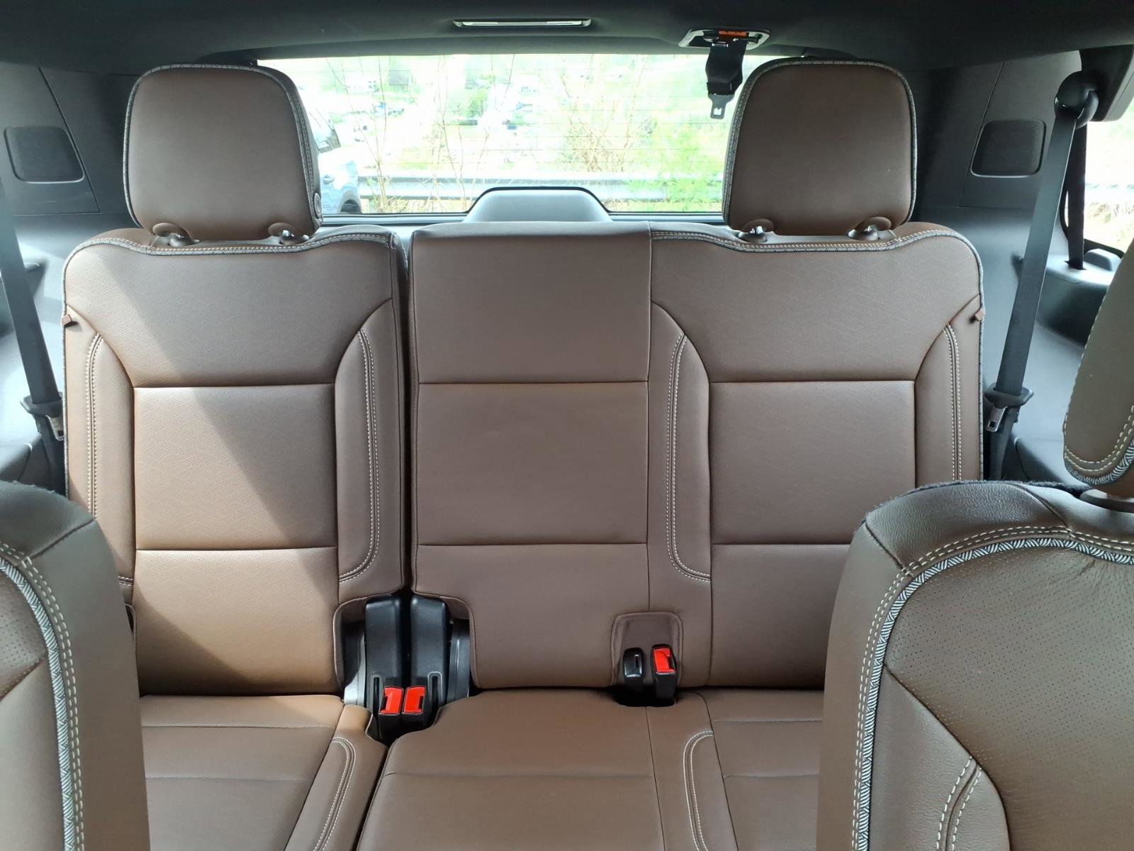 Used 2021 Chevrolet Tahoe High Country w/ Premium Package image 10