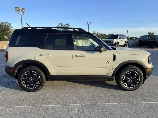 Certified 2025 Ford Bronco Sport Outer Banks w/ Outer Banks Tech Package+ AWD/4WD image 7