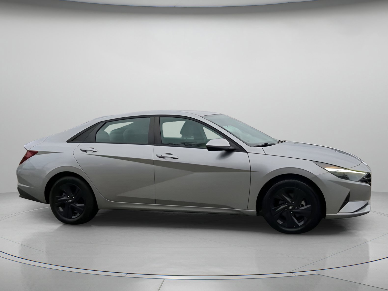 Used 2023 Hyundai Elantra SEL w/ Cargo Package image 26