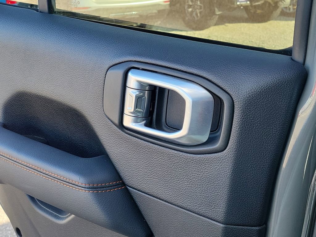 Used 2020 Jeep Gladiator Mojave image 19