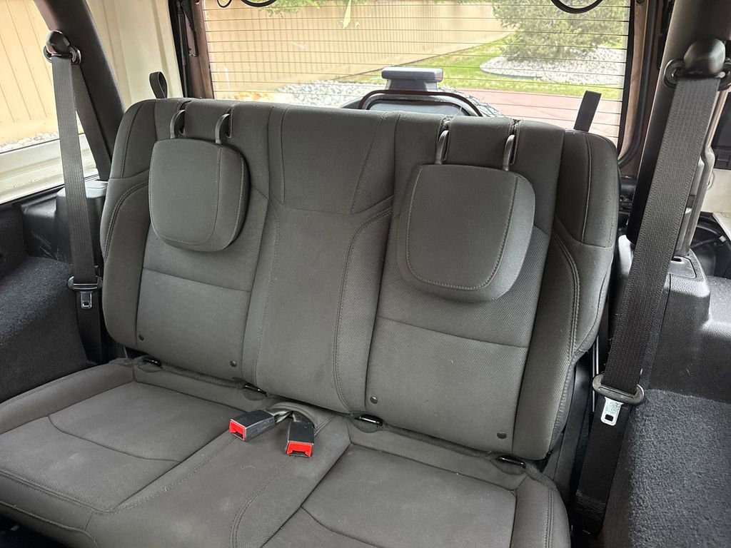Used 2019 Jeep Wrangler Sport AWD/4WD image 21