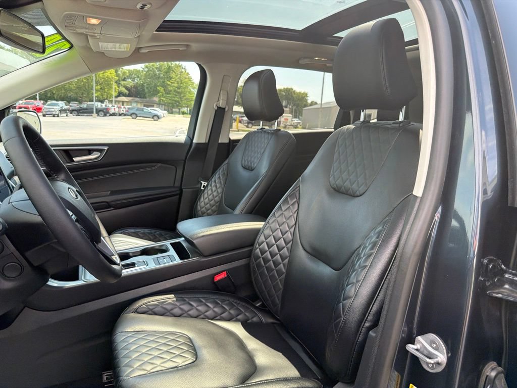 Certified 2024 Ford Edge Titanium w/ Equipment Group 301A AWD/4WD image 12