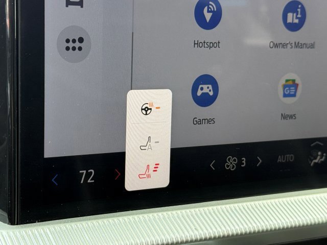 Certified 2025 Ford Explorer ST-Line w/ ST-Line Street Pack image 34