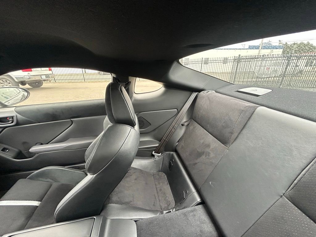 Used 2023 Toyota GR86 Premium w/ ALL Weather Mat Package (TMS) RWD image 28