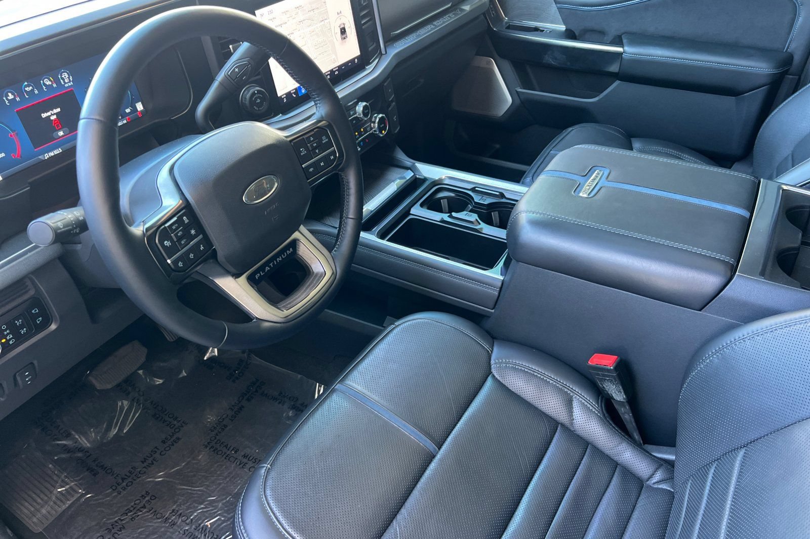 Certified 2025 Ford F250 Platinum w/ Tremor Off-Road Package AWD/4WD image 15