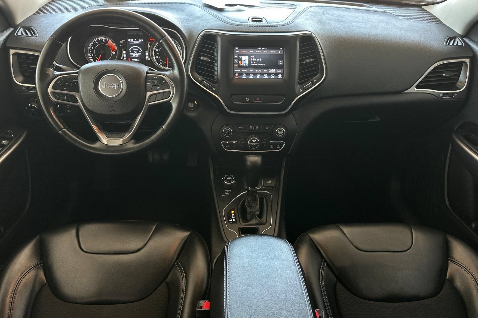 Used 2020 Jeep Cherokee Latitude Plus w/ Comfort/Convenience Group AWD/4WD image 12