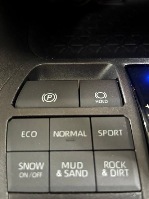 Used 2024 Toyota RAV4 LE AWD/4WD image 23