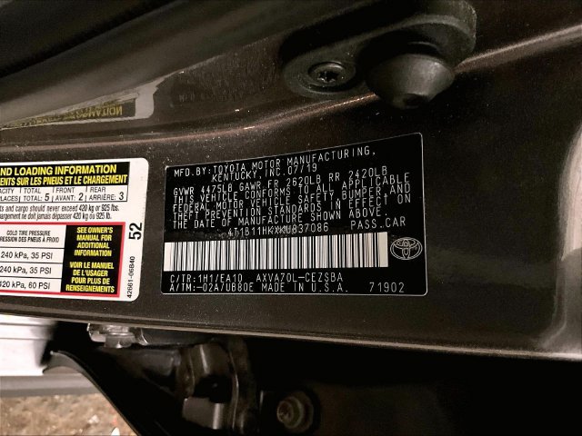 Used 2019 Toyota Camry SE FWD image 32