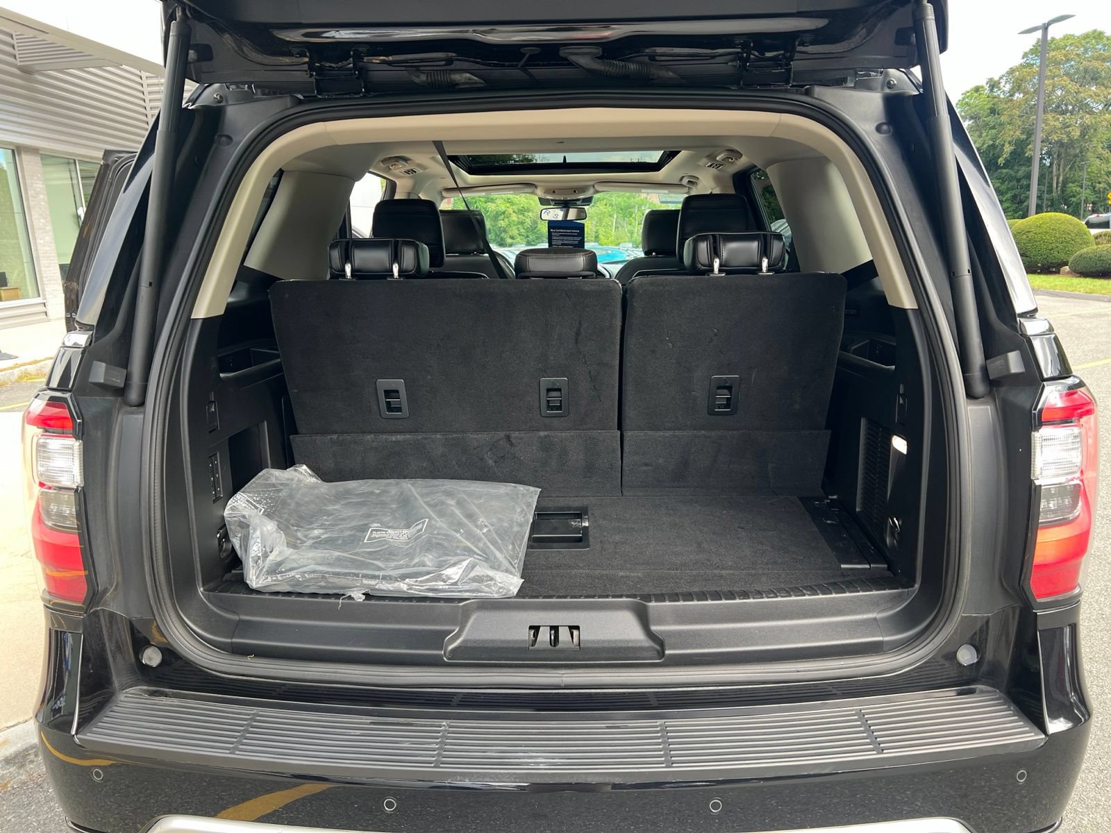 Certified 2019 Ford Expedition Platinum AWD/4WD image 13
