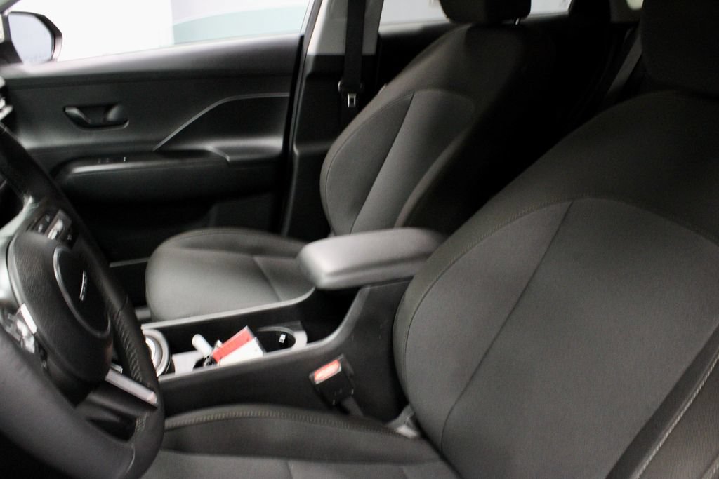 Used 2024 Hyundai Kona SEL AWD/4WD image 24